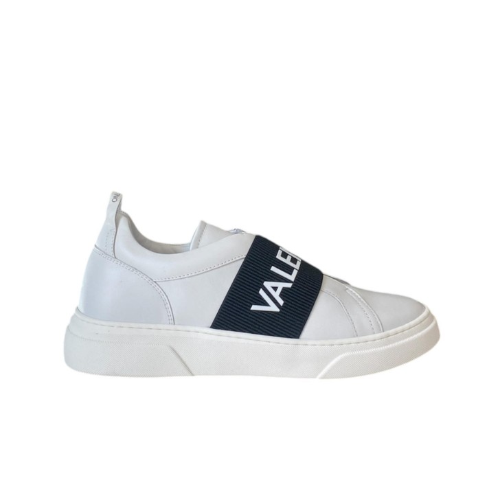 VALENTINO SNEAKER A SLIP ON IN LEATHER TOTAL WHITE CON FASCA ELASTICA BLACK E LOGO LETTERING WHITE