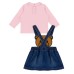 MOSCHINO SALOPETTE IN DENIM BLU CON MAXI TEDDY BEAR E MAGLIA A MANICA LUNGA IN COTONE PINK CON LOGO LETTERING RICAMATO BLACK